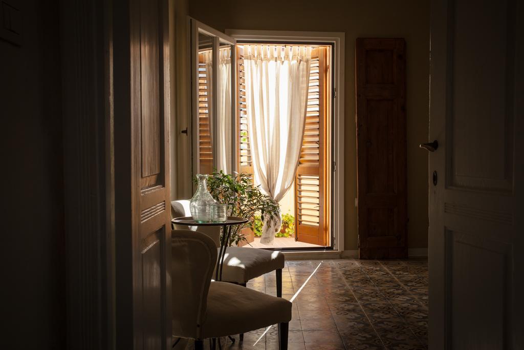 Piazza San Pantaleo Bed & Breakfast Sorso Phòng bức ảnh